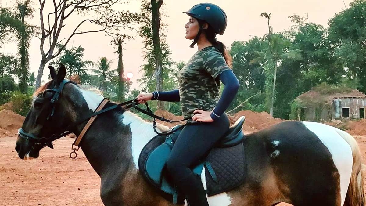 Swayambhu: Hot Beauty Samyuktha honing her skills in Horse Riding