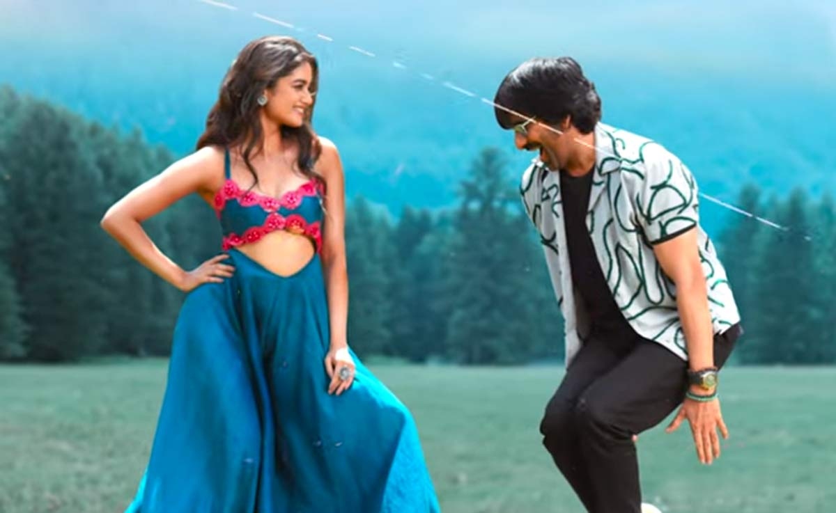 Mr Bachchan: Mass Raja Ravi Teja takes romance to new heights in Sitar song