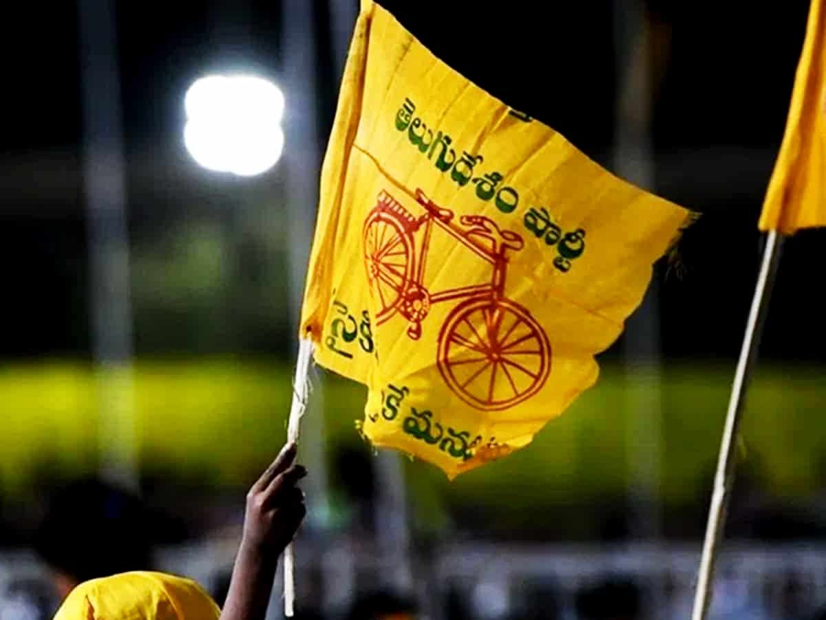 TDP Fake Survey: సీఎం జగన్ దూకుడుతో కదులుతున్న తెలుగుదేశం పునాదులు.. ఫేక్ సర్వేలకు దిగుతున్న పచ్చ మీడియా