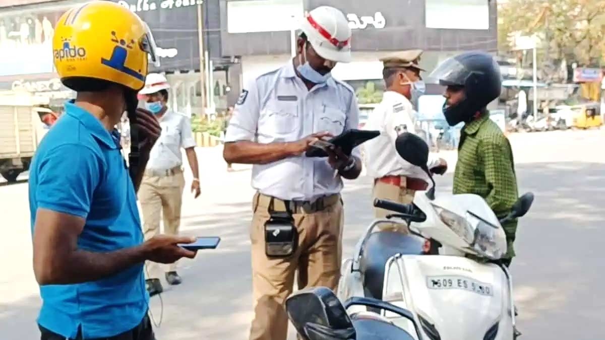 వాహనదారులకు గుడ్ న్యూస్.. చలాన్ల గడువు మరోసారి పెంపు..