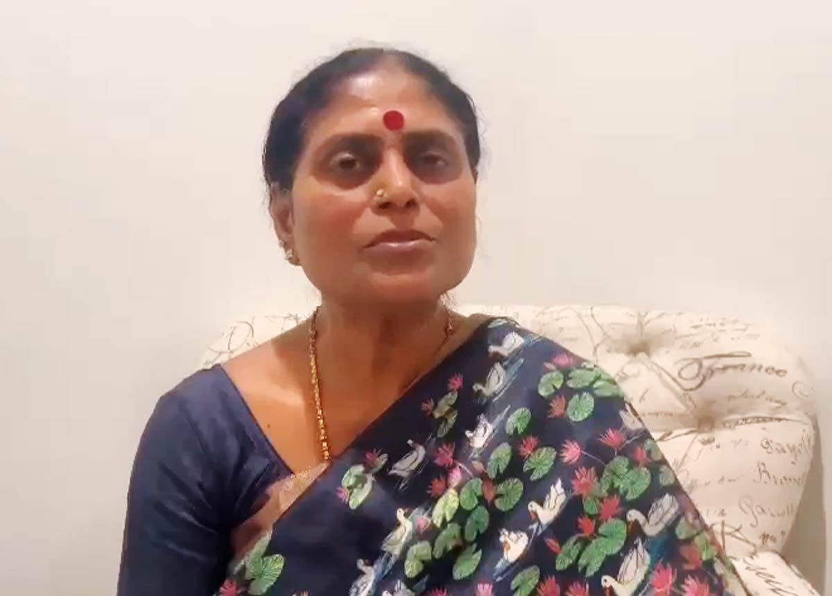 Vijayamma: షర్మిలను కడప ఎంపీగా గెలిపించండి: విజయమ్మ