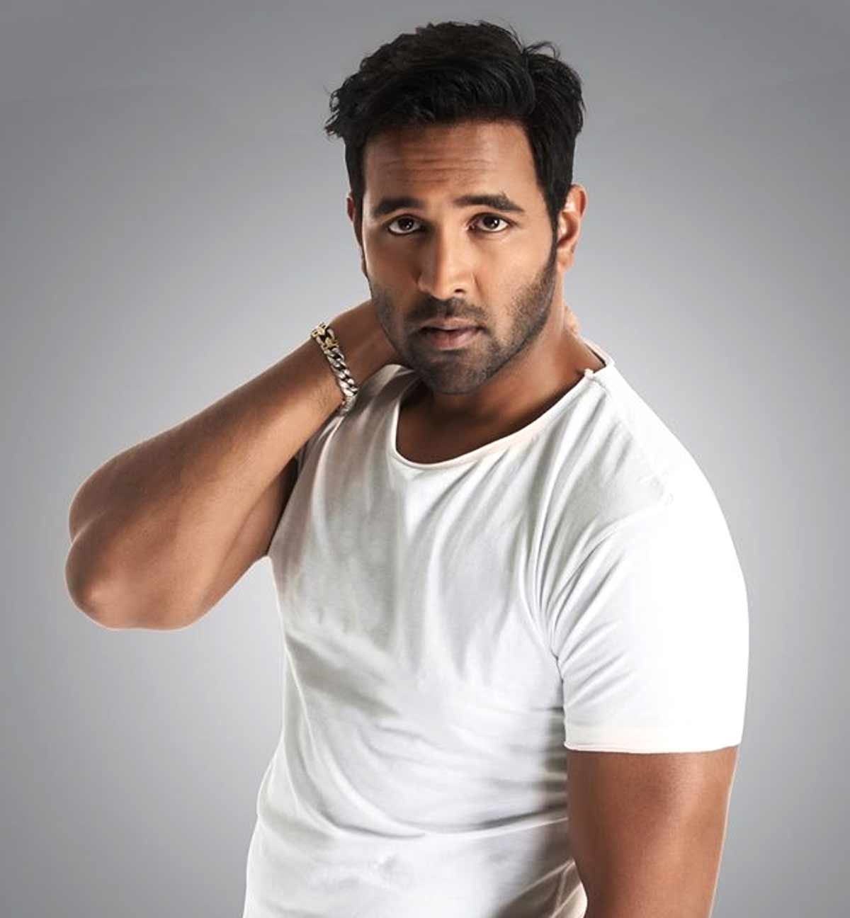 In a historic moment, Manchu Vishnu becomes MAA President again