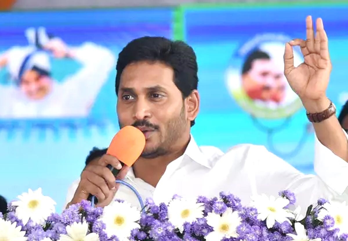 YS Jagan: కాబోయే లీడర్లు వాలంటీర్లే.. యుద్ధానికి సిద్ధం కావాలని సీఎం జగన్ పిలుపు..