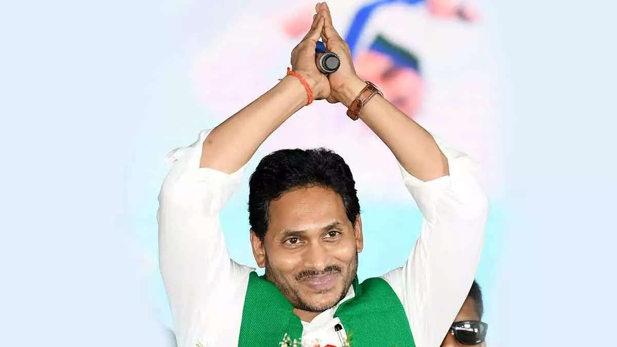 ప్రజాపాలనతో పొరుగు రాష్ట్రాలకు ఆదర్శంగా సీఎం జగన్ ప్రభుత్వం