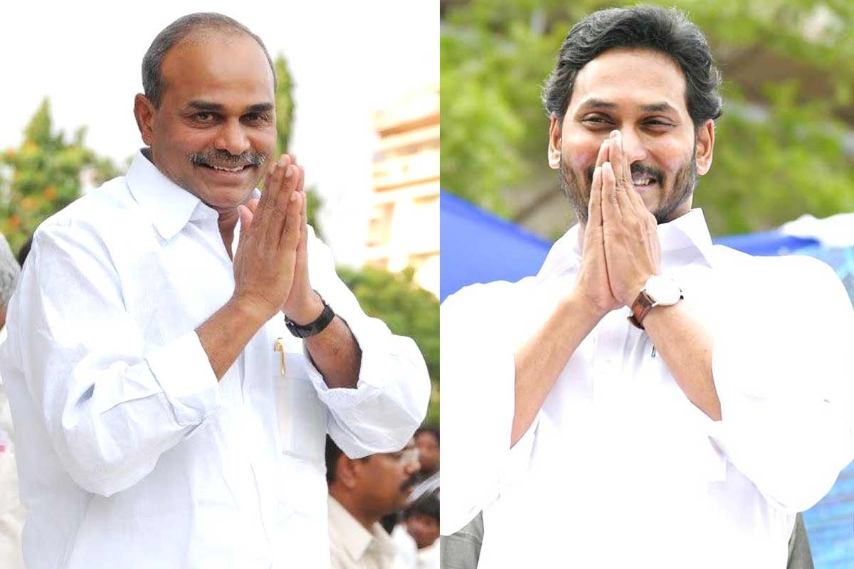 రాష్ట్రంలో వర్షాభావ పరిస్ధితులు .. ఆ రెండు పాదాల మహిమే : ఎంపీ అవినాష్ రెడ్డి సెటైర్లు