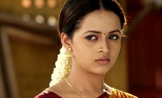 Bhavana elated to play a mom