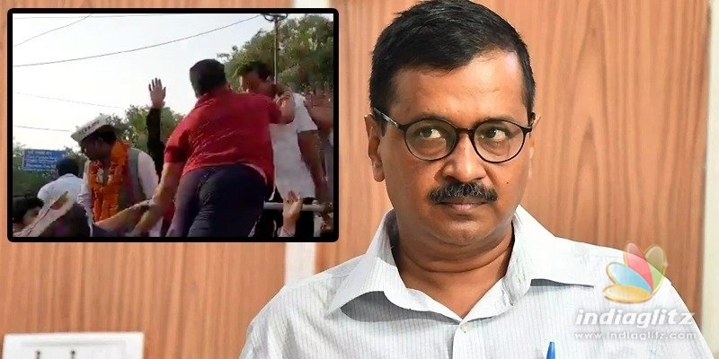 Man slaps Kejriwal during roadshow