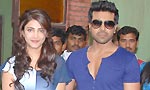 Shruthi's birthday celebrated on Yevadu sets