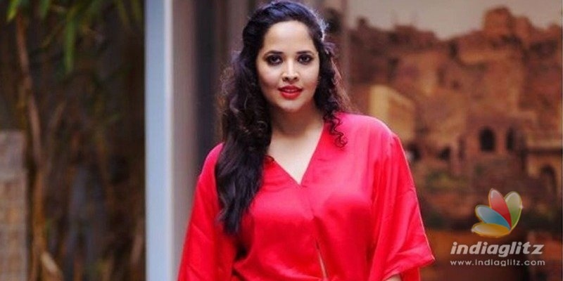 Anasuya Bharadwaj throws a hint about Pushpa