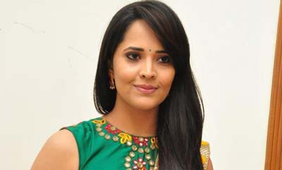 Anasuya tweets cryptically regarding Rashmi