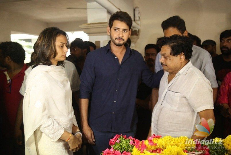 Mahesh, Venkatesh pay last respects to Jayas mortal remains