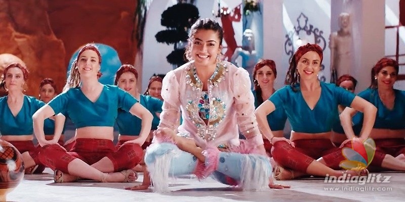 Whattey Beauty: Bheeshma & Rashmika nail it with dance moves