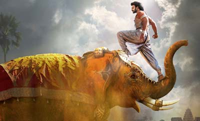 'Baahubali' stunt fails, man hospitalized