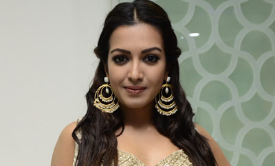 Catherine Tresa Response to not being in 'Khaidi No.150'!