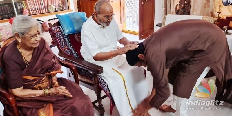 Pic Talk: Chiranjeevi calls on K Viswanath, gets nostalgic