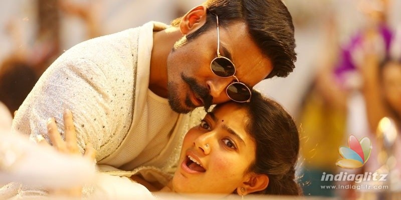 Sai Pallavi, Dhanushs Rowdy Baby crosses 1 billion mark!