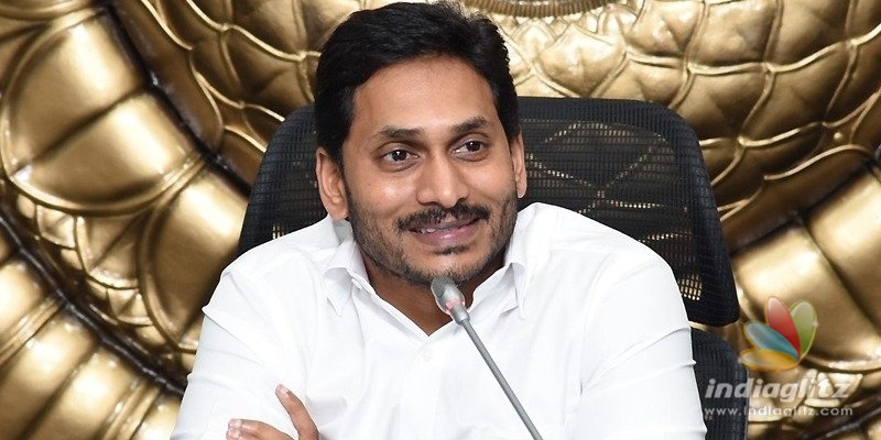 టాలీవుడ్‌ ప్రముఖ డైరెక్టర్‌కు వైఎస్ జగన్ కీలక పదవి!?