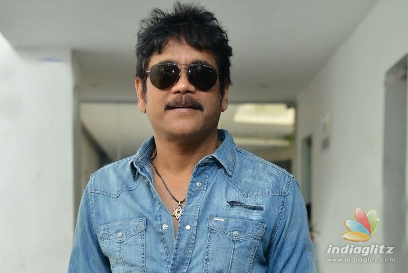 Nagarjuna endorses competitors film!