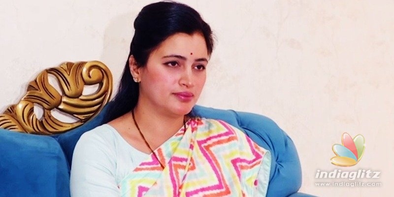 Caste certificate of former actor & MP Navneet Kaur Rana cancelled!