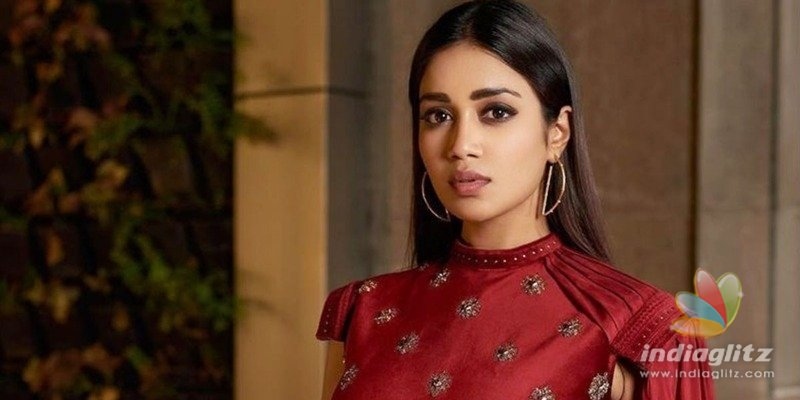 Nivetha Pethuraj loses cool as food parcel comes with a cockroach