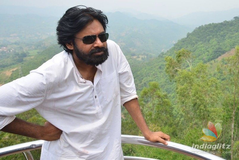 Pawanists electrocuted, Pawan condoles