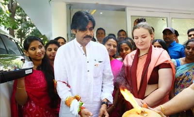 Pawan Kalyan Starts To Kondagattu Anjaneya Temple From Janasena Office