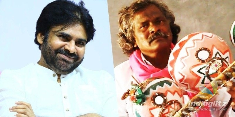 Pawan Kalyan rewards Mogulaiah with Rs 2 lakh