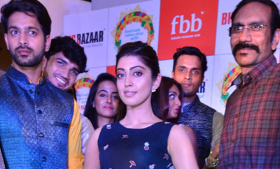 Pranitha Launches Big Bazaar Dussehra Collections