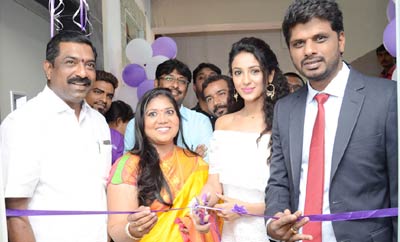 Priya Sree Launches Naturals Salon @ Mehdipatnam