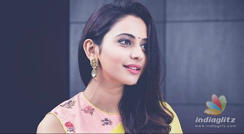 Rakul goes aerial with Yoga