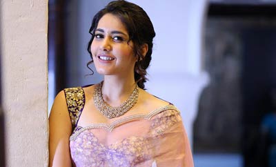 Raashi Khanna's double dhamaka