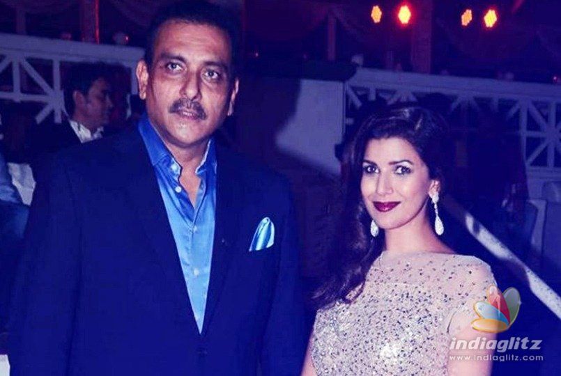 Ravi Shastri dating Bollywood actress?