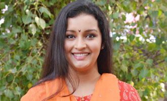 Paris Attacks: Renu Desai is safe!