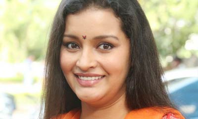 I love the intensity of Pawan's eyes: Renu Desai