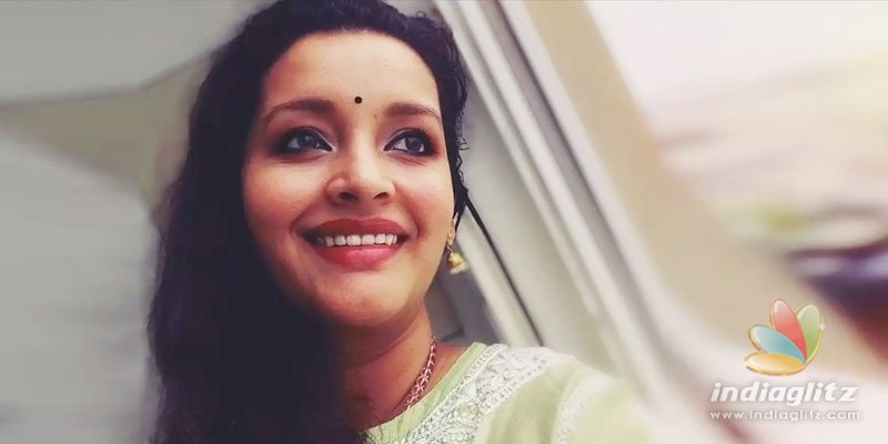 Renu Desai donates hair for a noble cause