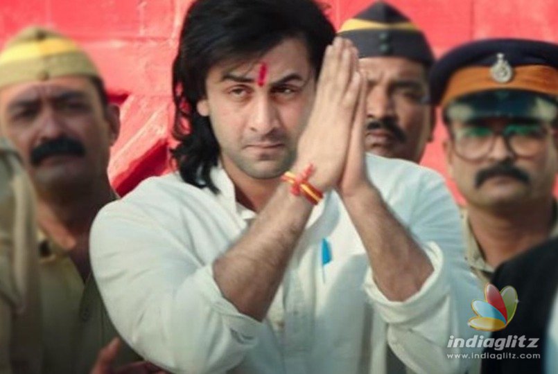 $ex workers complain about Ranbir Kapoors movie