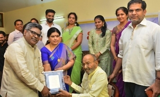 Sirivennela Felicitated At K Viswanath's Athmeeya Abhinandana Sabha