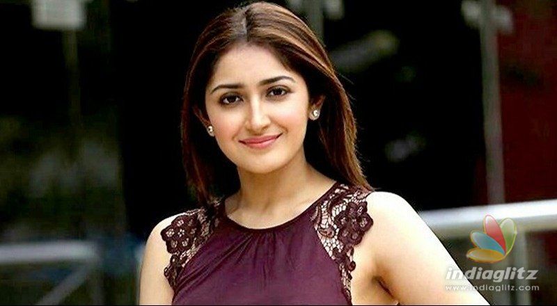 Sayyeshaa Saigals marriage to hero!