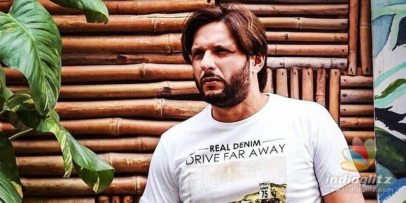 Shahid Afridi contracts Coronavirus; Fans pray for his recovery