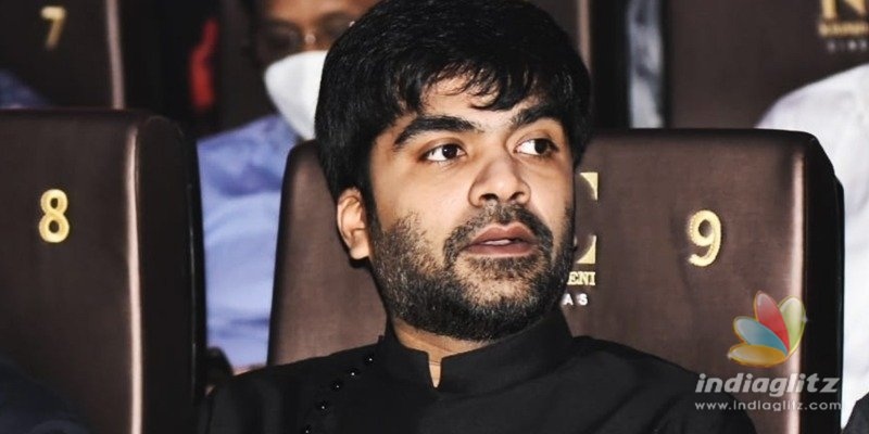 Actor Simbu breaks into tears, seeks fans support