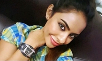 Sri Reddy to expose a Tamil director