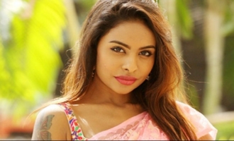 Many worried as Sri Reddy feels alone