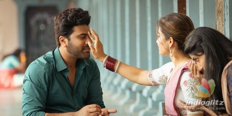 Aadavaallu Meeku Johaarlu: Sukumar chips in and how!