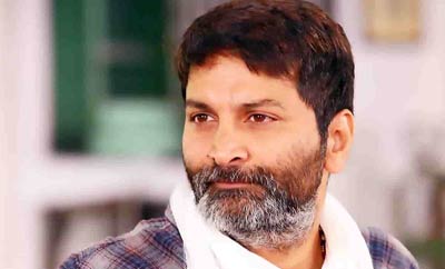 త్రివిక్రమ్ సినిమాలో పవన్ రోల్ ఎంటంటే...