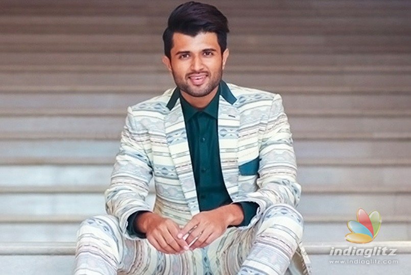 Vijay Deverakonda finds his director in tears