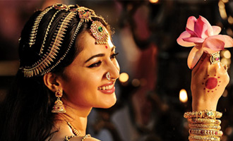 Rudhramadevi Review